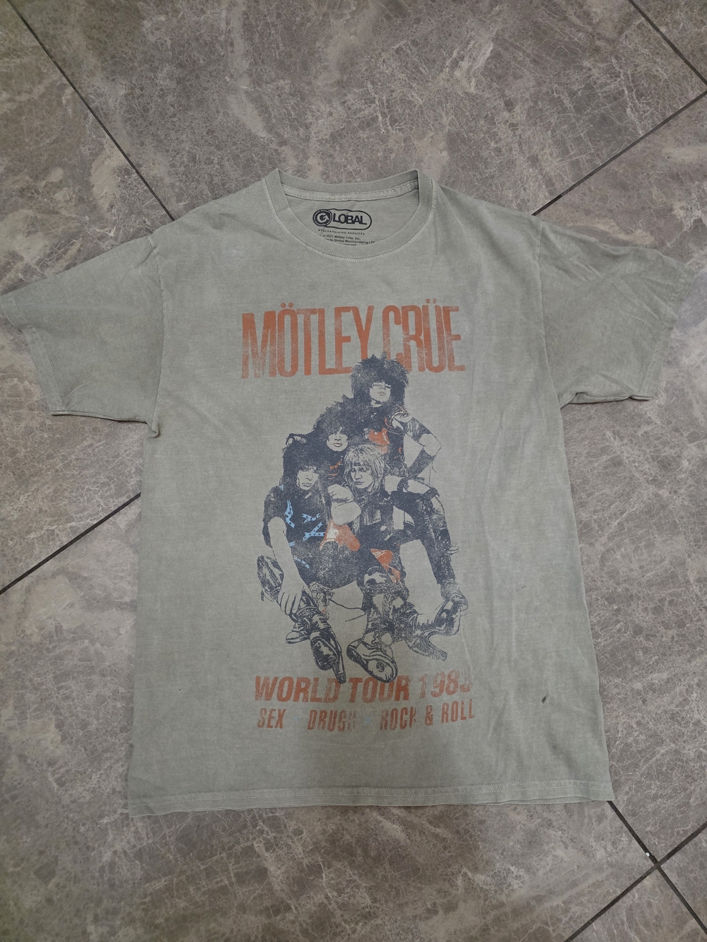 Mötley Crüe World Tour Graphic Tee in Faded Sage